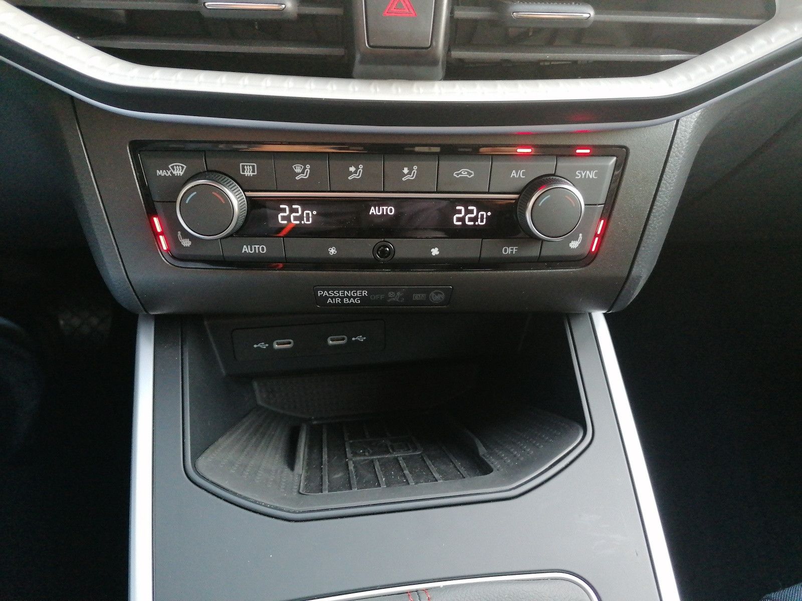 Fahrzeugabbildung SEAT Arona 1.0 TSI FR XL NAVI VC LED ACC KAMERA