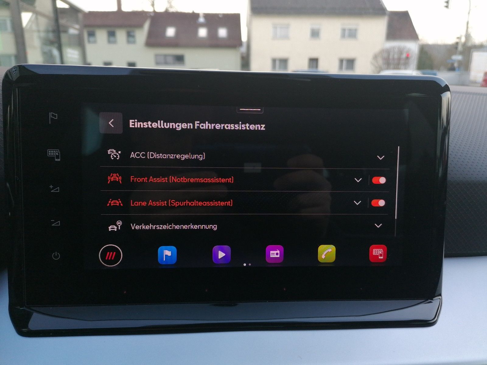 Fahrzeugabbildung SEAT Arona 1.0 TSI FR XL NAVI VC LED ACC KAMERA