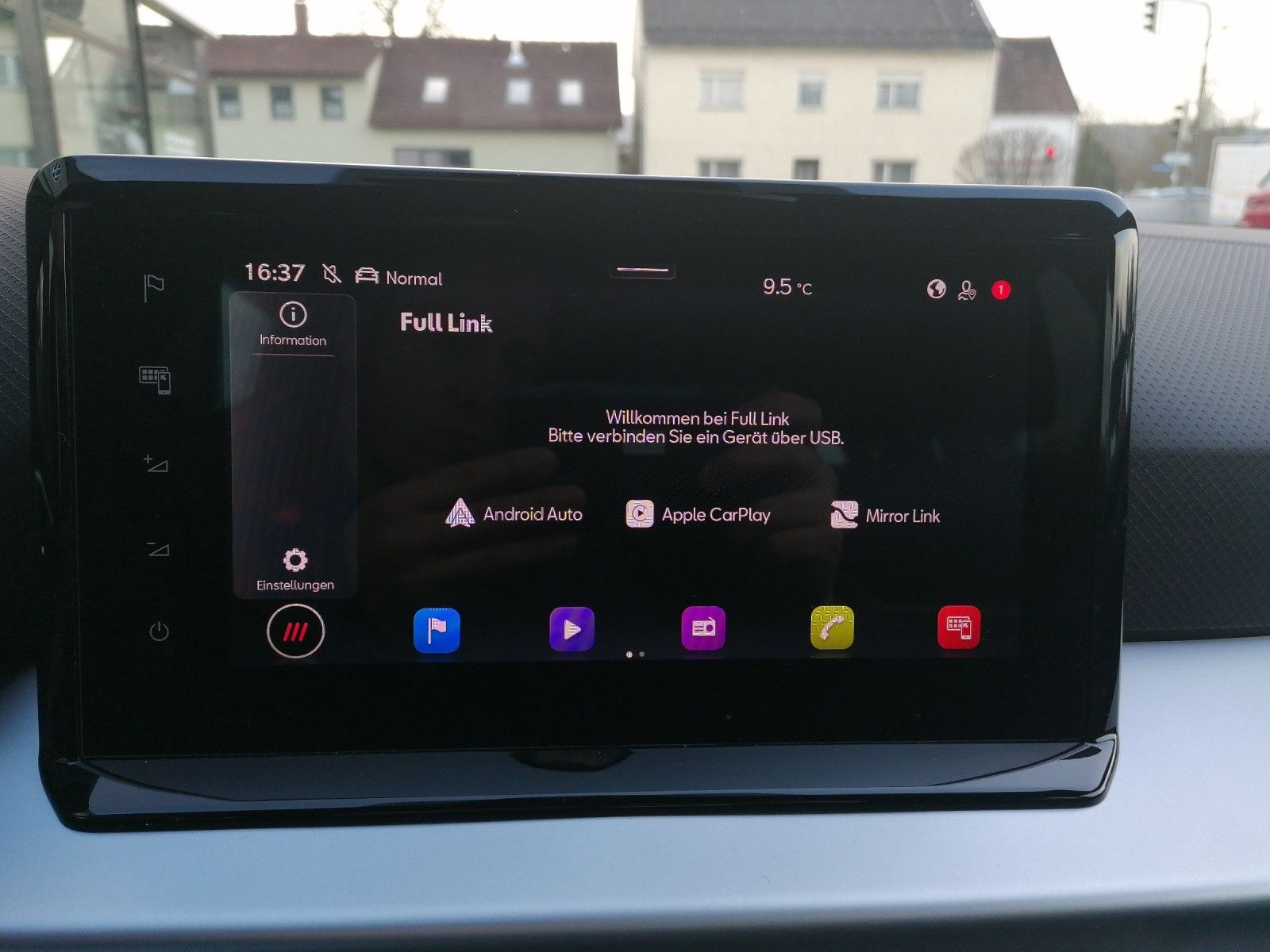 Fahrzeugabbildung SEAT Arona 1.0 TSI FR XL NAVI VC LED ACC KAMERA