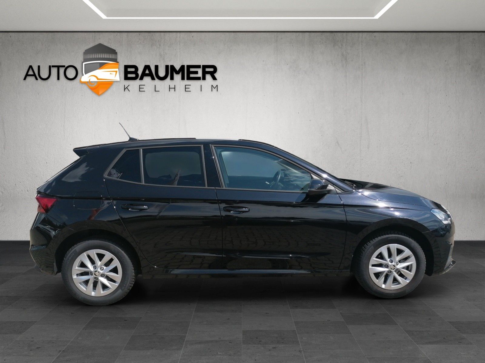 Fahrzeugabbildung SKODA Fabia 1.0 TSI SMART LINK PDC LED KAMERA bhz LENK