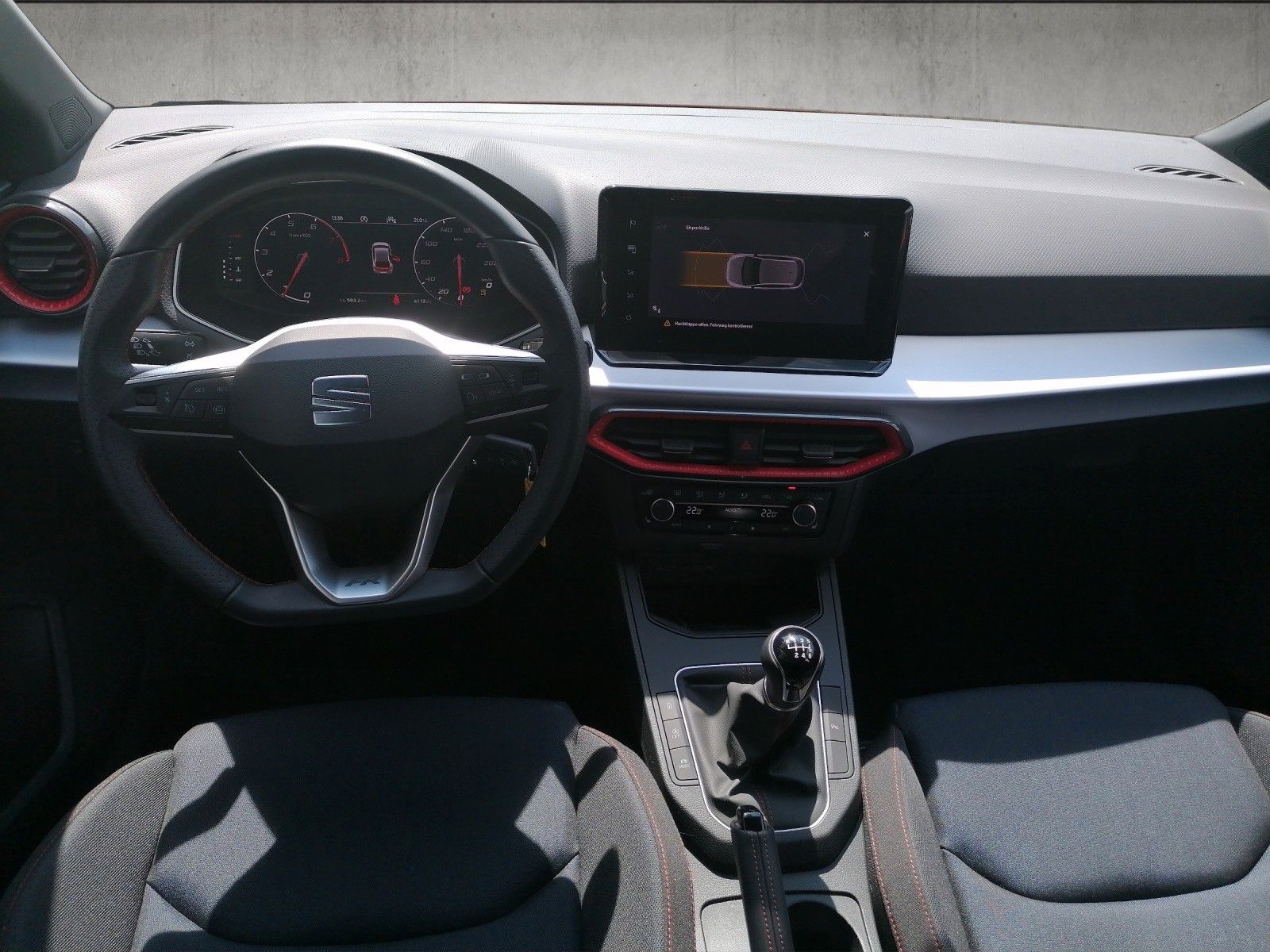 Fahrzeugabbildung SEAT Ibiza FR 1.0 TSI Pro Black Edition 18" NAVI VC