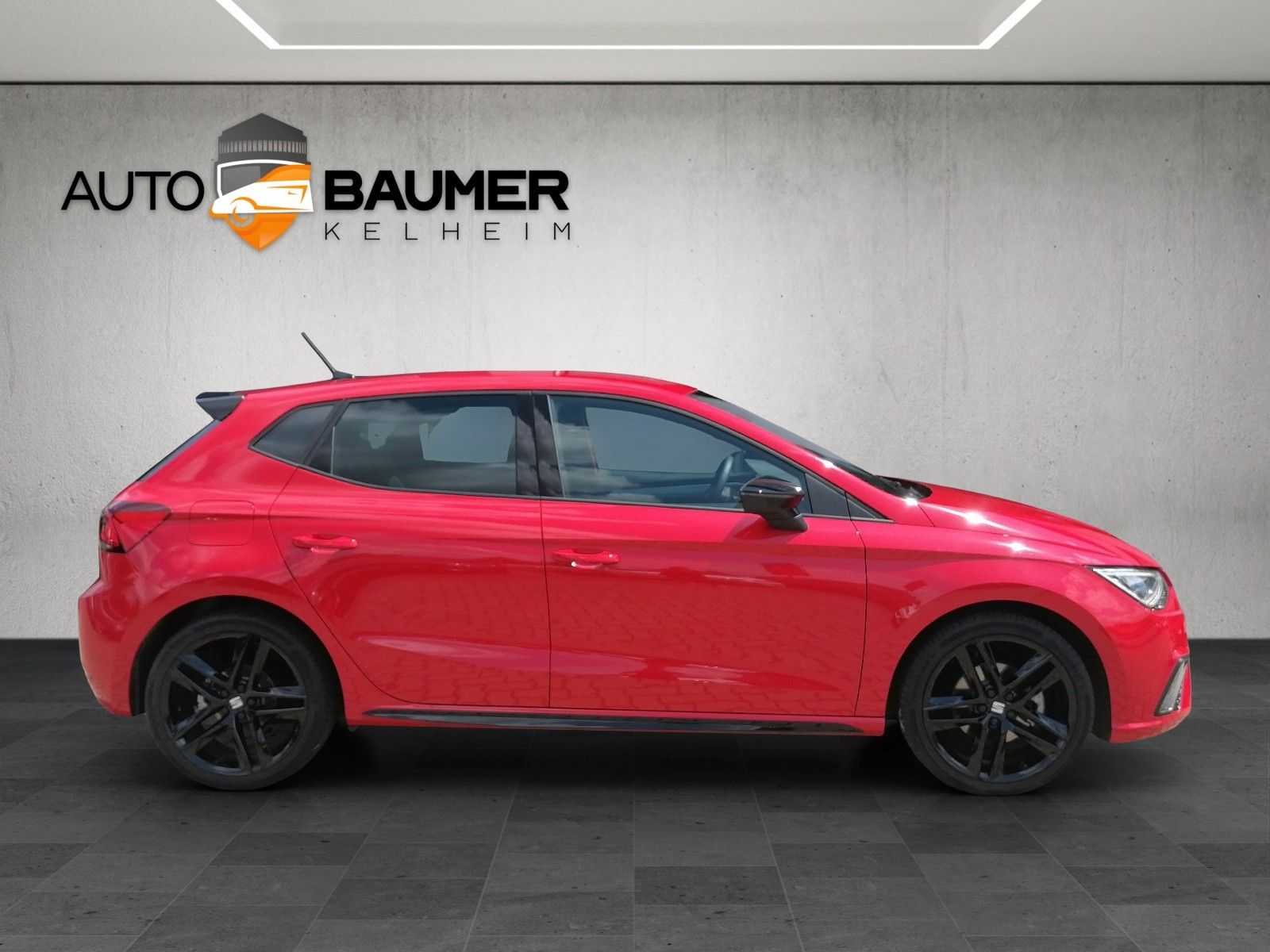 Fahrzeugabbildung SEAT Ibiza FR 1.0 TSI Pro Black Edition 18" NAVI VC