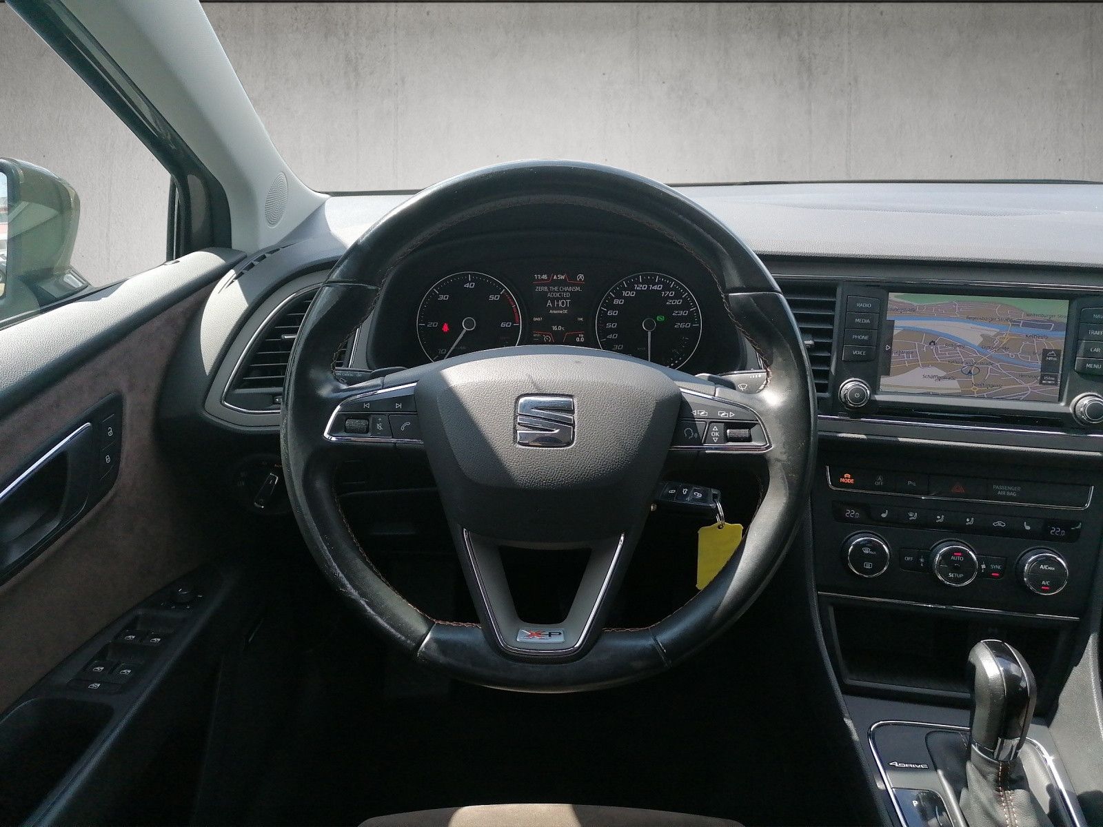 Fahrzeugabbildung SEAT Leon ST 2.0 TDI DSG X-Perience 4Drive Alcan LED