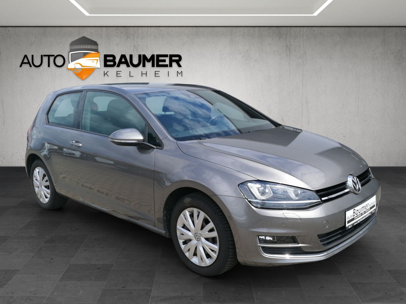 Fahrzeugabbildung Volkswagen Golf VII 1.4 TSI Highline R-Line KAM ACC BI XENO