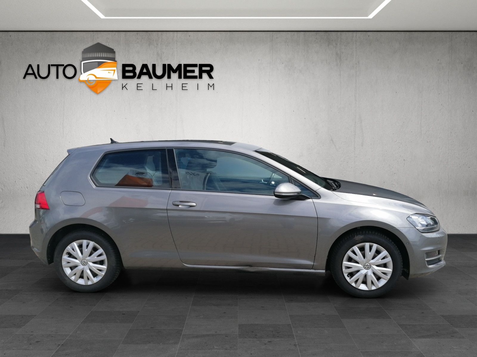 Fahrzeugabbildung Volkswagen Golf VII 1.4 TSI Highline R-Line KAM ACC BI XENO