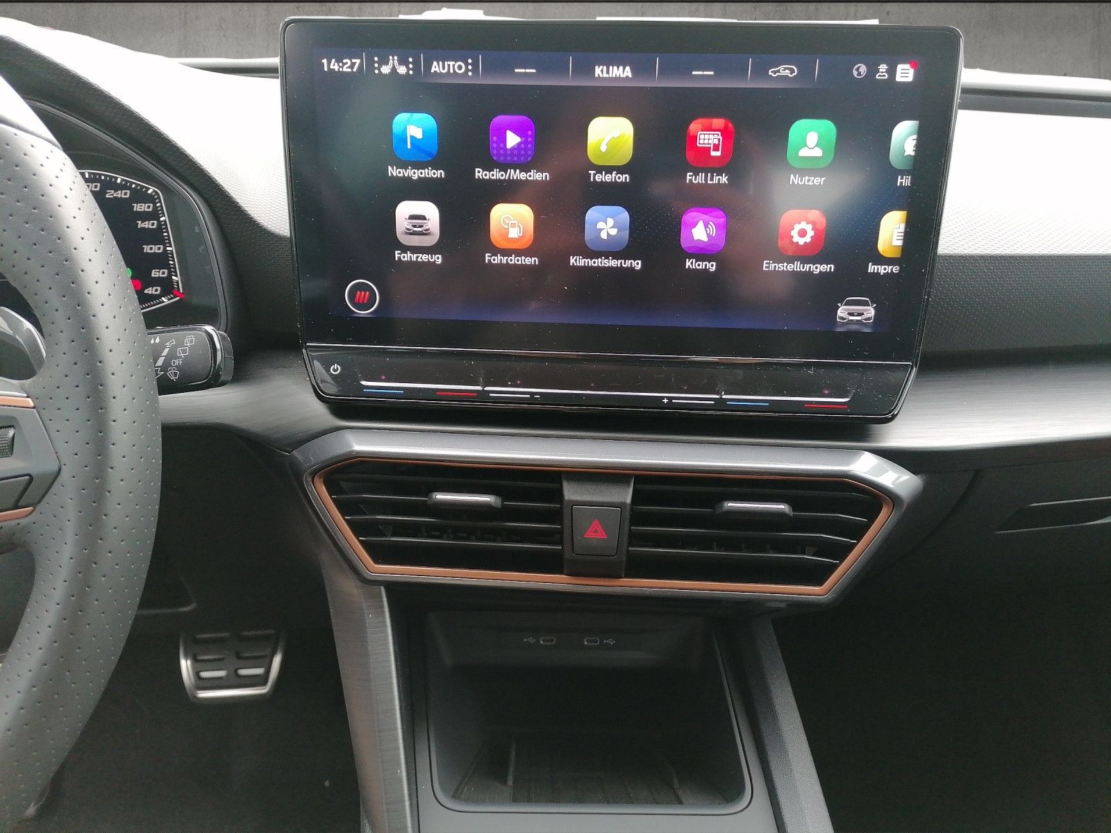 Fahrzeugabbildung CUPRA Leon 2.0 TSI VZ DSG XL KESSY DCC KAM