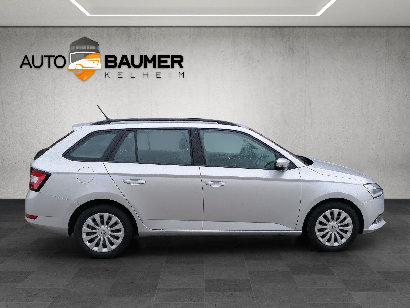 Fahrzeugabbildung SKODA Fabia Combi 1.0 TSI Ambition SHZ BLIND SP SMART