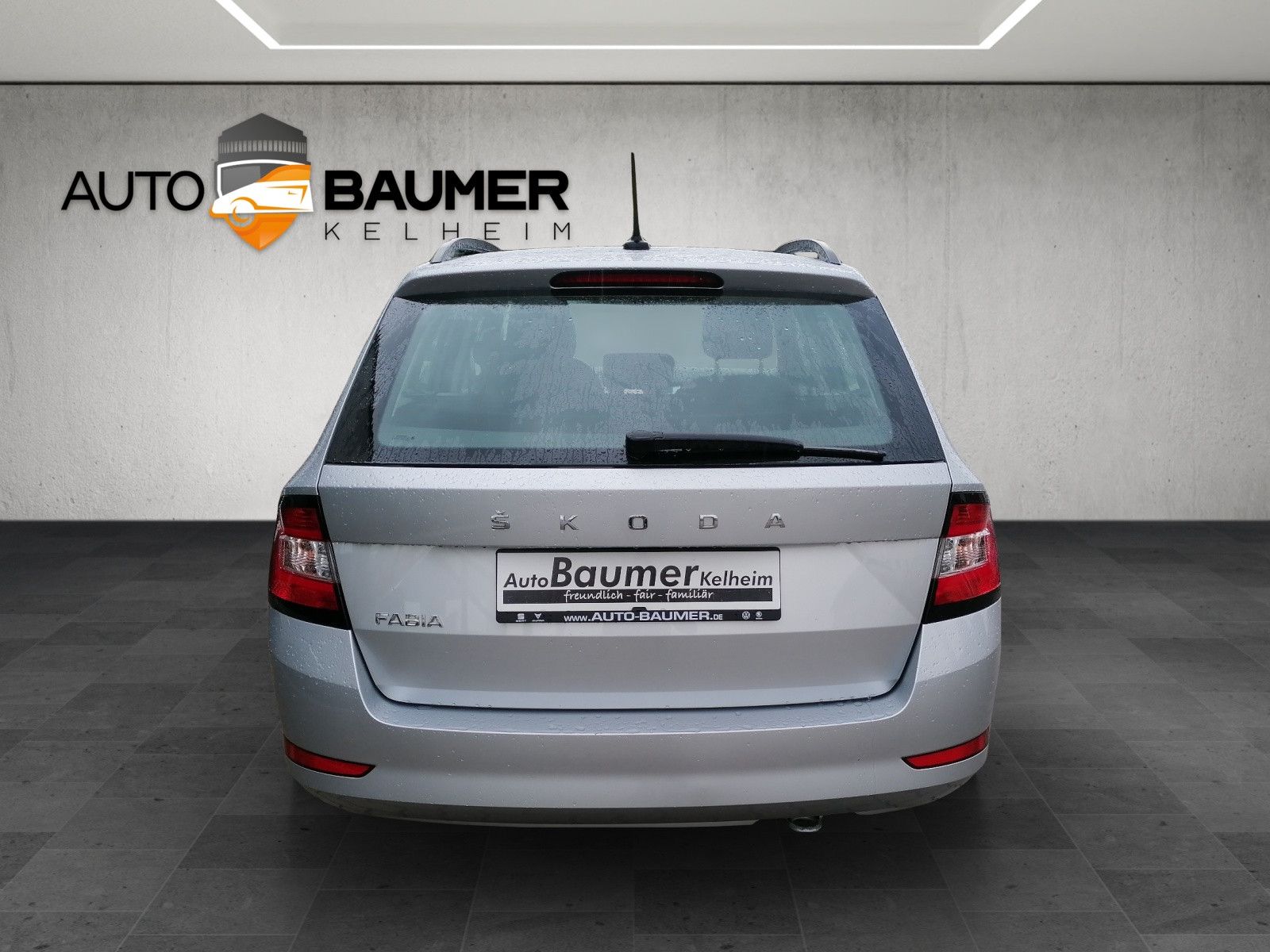 Fahrzeugabbildung SKODA Fabia Combi 1.0 TSI Ambition SHZ BLIND SP SMART