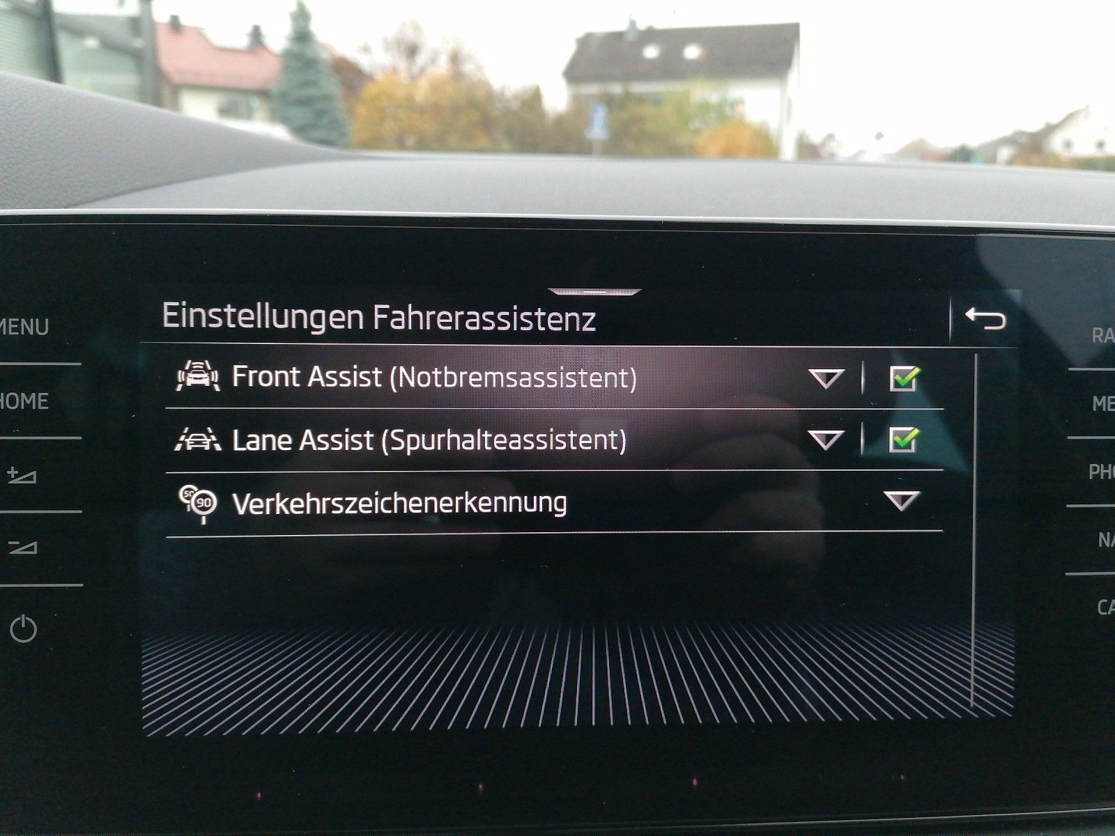 Fahrzeugabbildung SKODA Kamiq 1.0 TSI Ambition KAM NAVI VC GRA