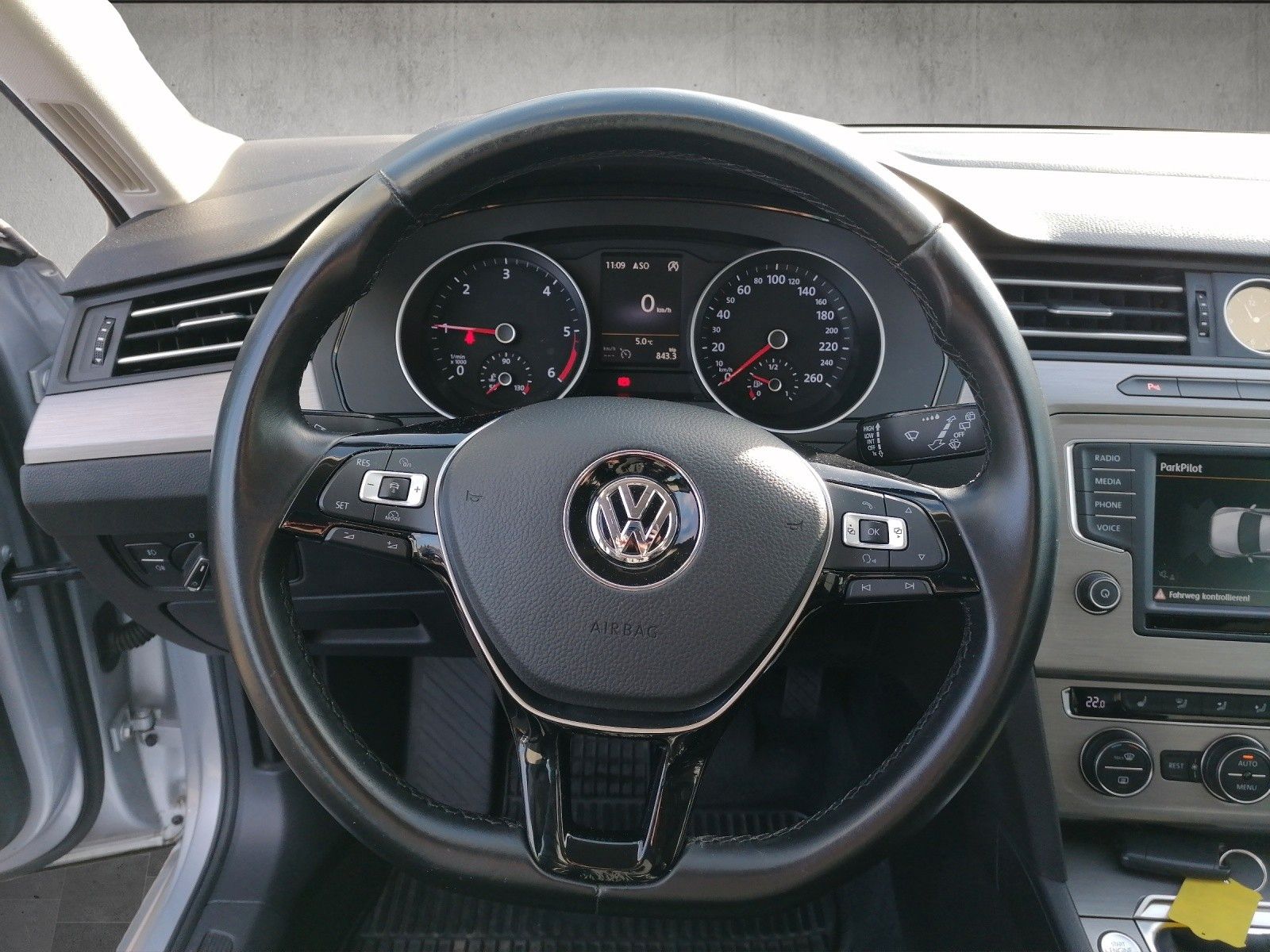 Fahrzeugabbildung Volkswagen Passat Variant 2.0 TDI Trendline AHK abn. ACC