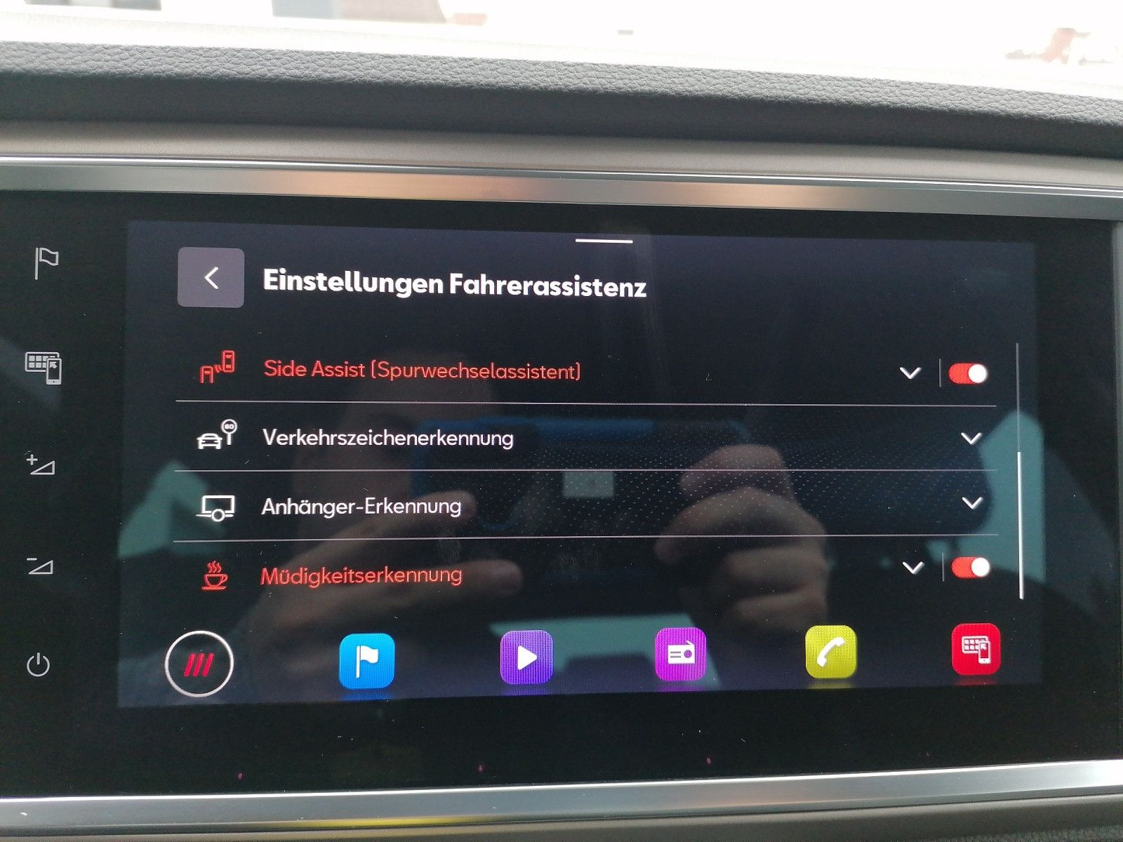 Fahrzeugabbildung SEAT Ateca 1.5 TSI Xperience DSG AHK FAP XL elHK