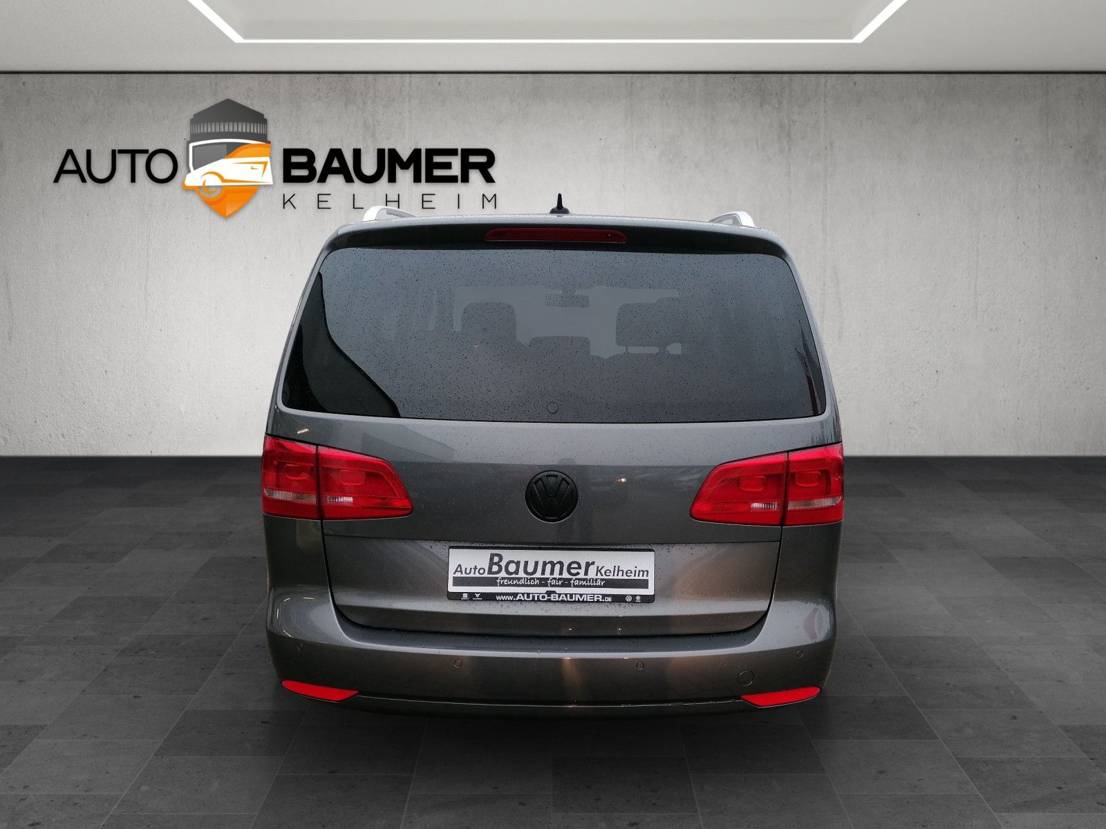 Fahrzeugabbildung Volkswagen Touran 1.4 TSI Cup AHK NAVI BI XENON PDC