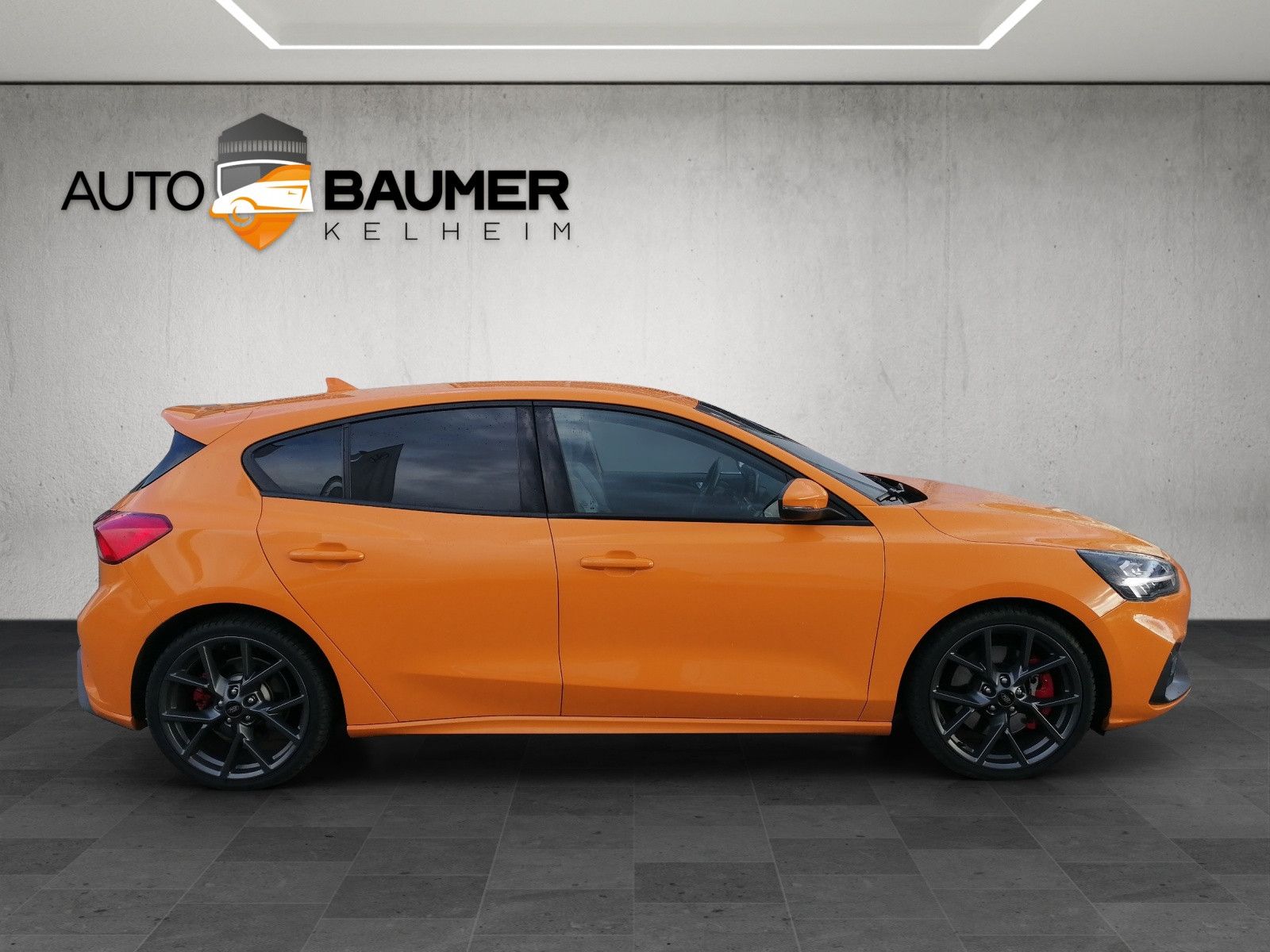 Fahrzeugabbildung Ford Focus 2.3 ST Performance B&O Recaro ACC