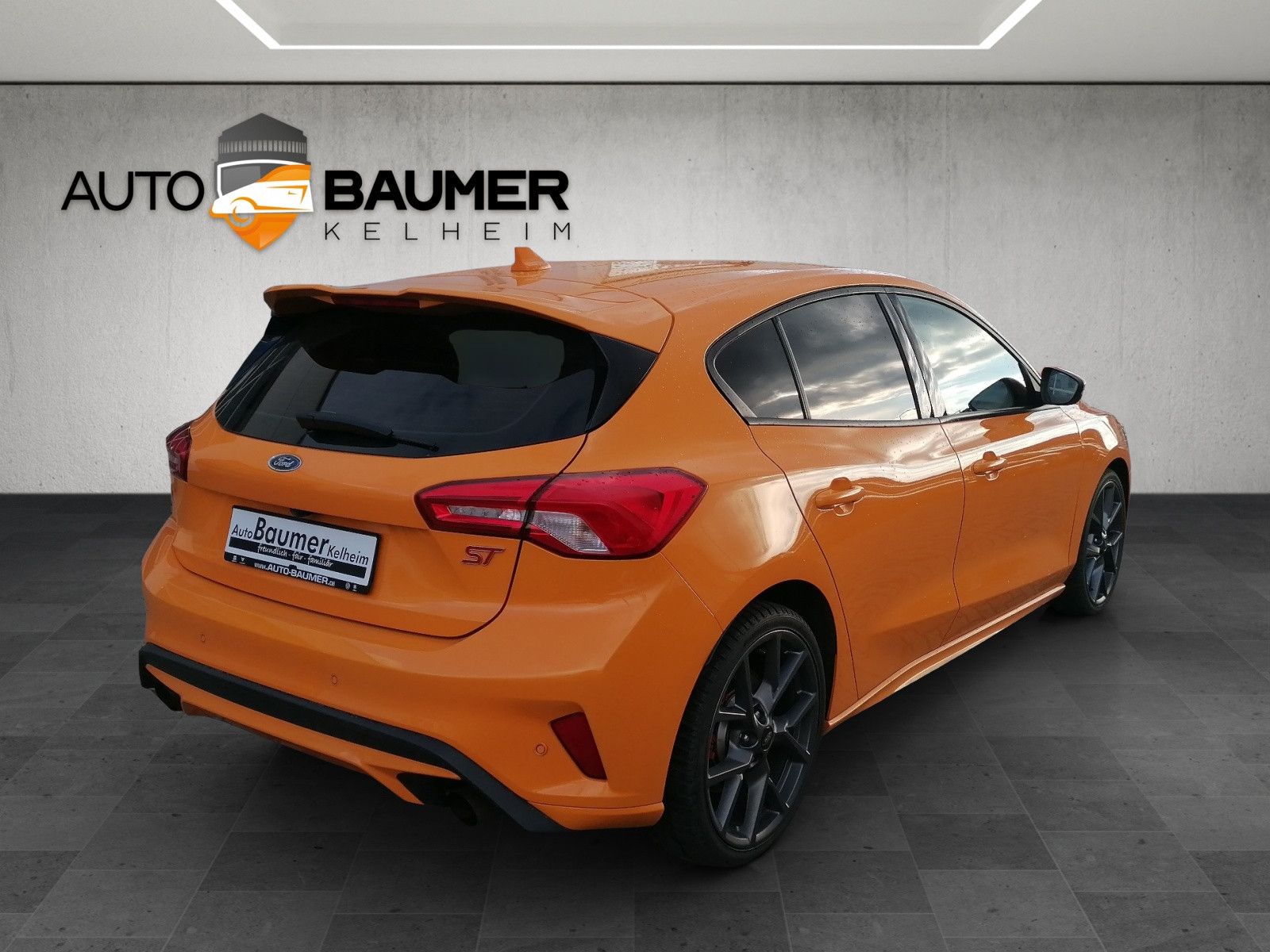 Fahrzeugabbildung Ford Focus 2.3 ST Performance B&O Recaro ACC